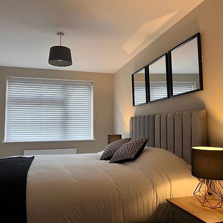 Modern Apartment - Bhx Nec - Free Secure Gated Parking Солихъл Екстериор снимка