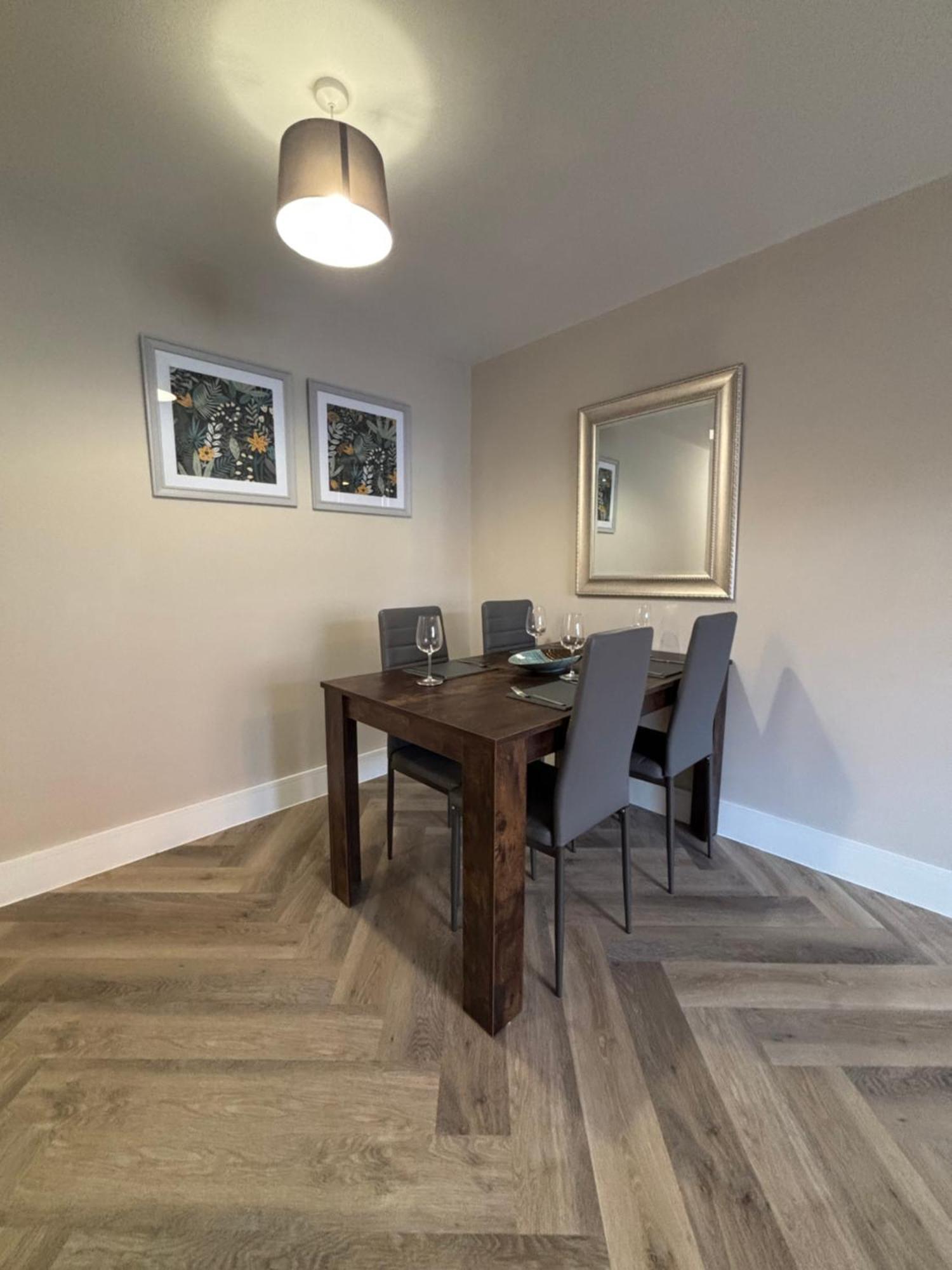 Modern Apartment - Bhx Nec - Free Secure Gated Parking Солихъл Екстериор снимка
