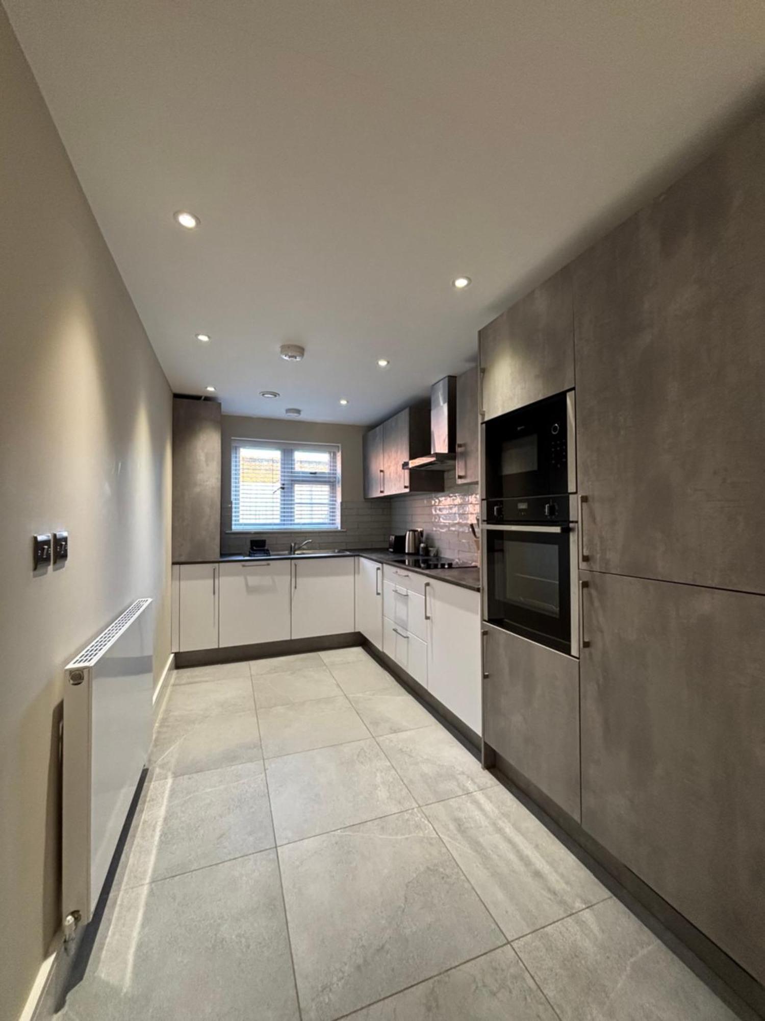 Modern Apartment - Bhx Nec - Free Secure Gated Parking Солихъл Екстериор снимка